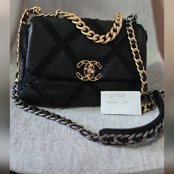 Chanel 19 limited edition - Picture 3 of 8